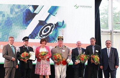 v.l. Matthias Lißke, Udo Brückner, Tabea Schäfer, Jens Kaltofen, Horst Drichelt, Prof. Hans-Christoph Rademann, Landrat Frank Vogel