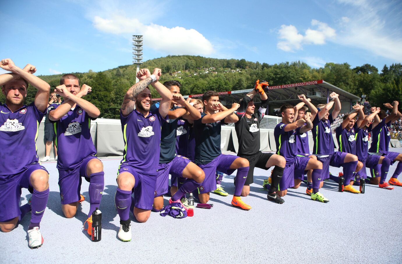 Der FC Erzgebirge Aue / © Sven Sonntag / Picture Point