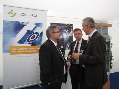 Ministerpräsident Stanislaw Tillich, Landrat Frank Vogel und Mathias Lißke, Geschäftsführer der WFE, auf dem Tag der Sachsen 2013.